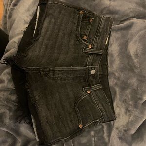 Black wash Levi’s shorts